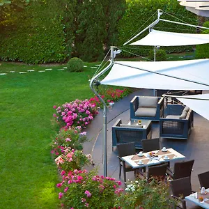 4* Lägenhetshotell Warwick Reine Astrid -