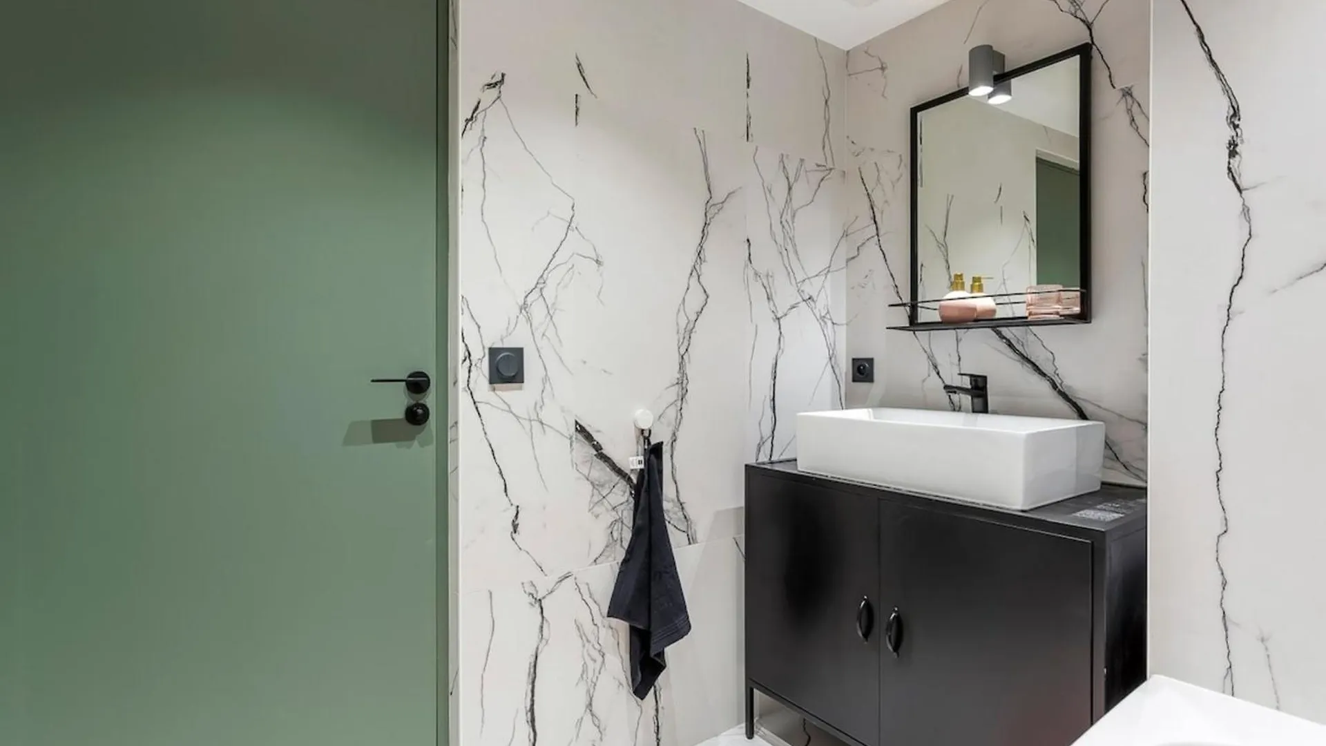 Lyon 8Th 3-Bedroom Apartment - 6 Guests