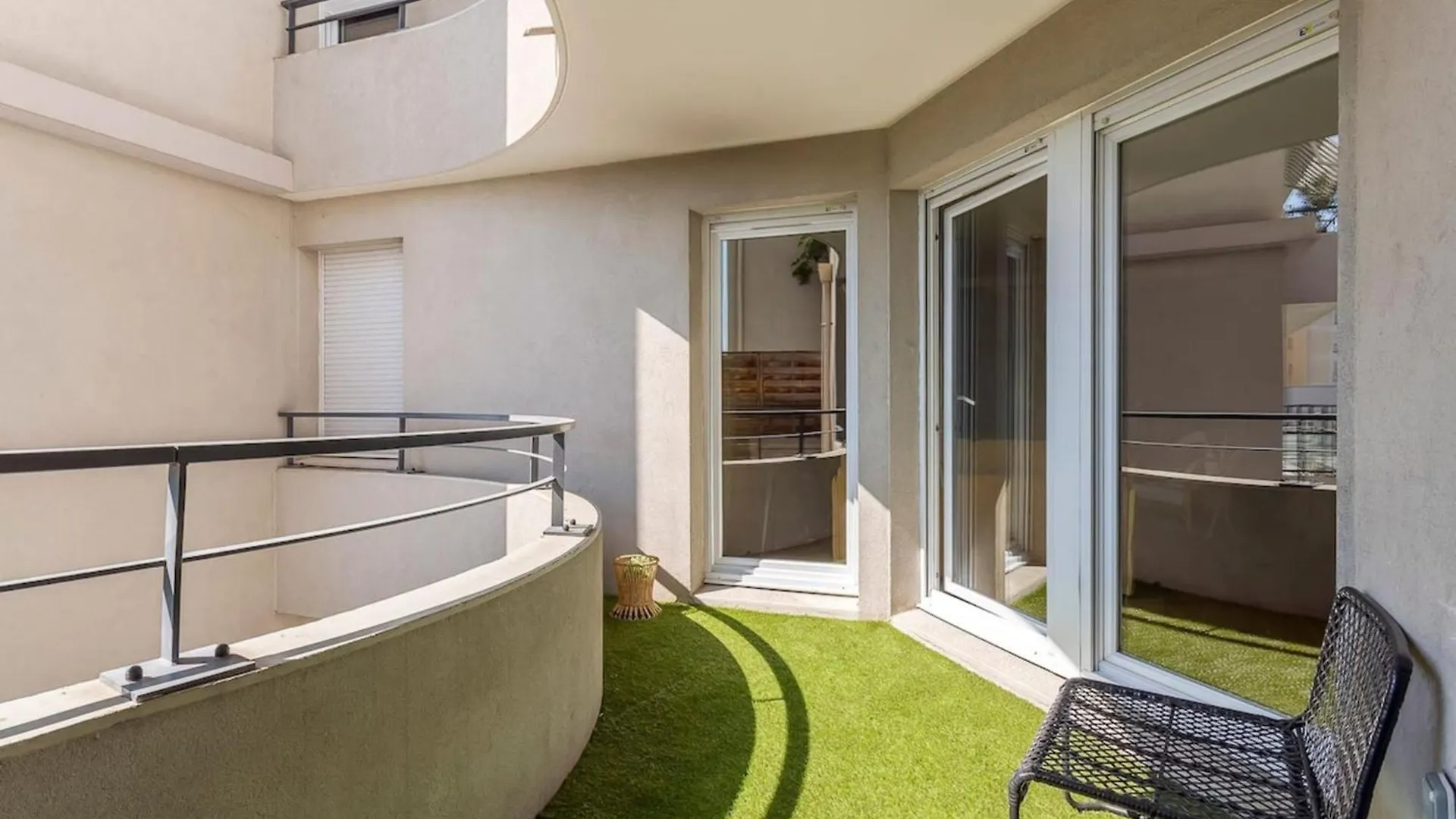 Lyon 8Th 3-Bedroom Apartment - 6 Guests