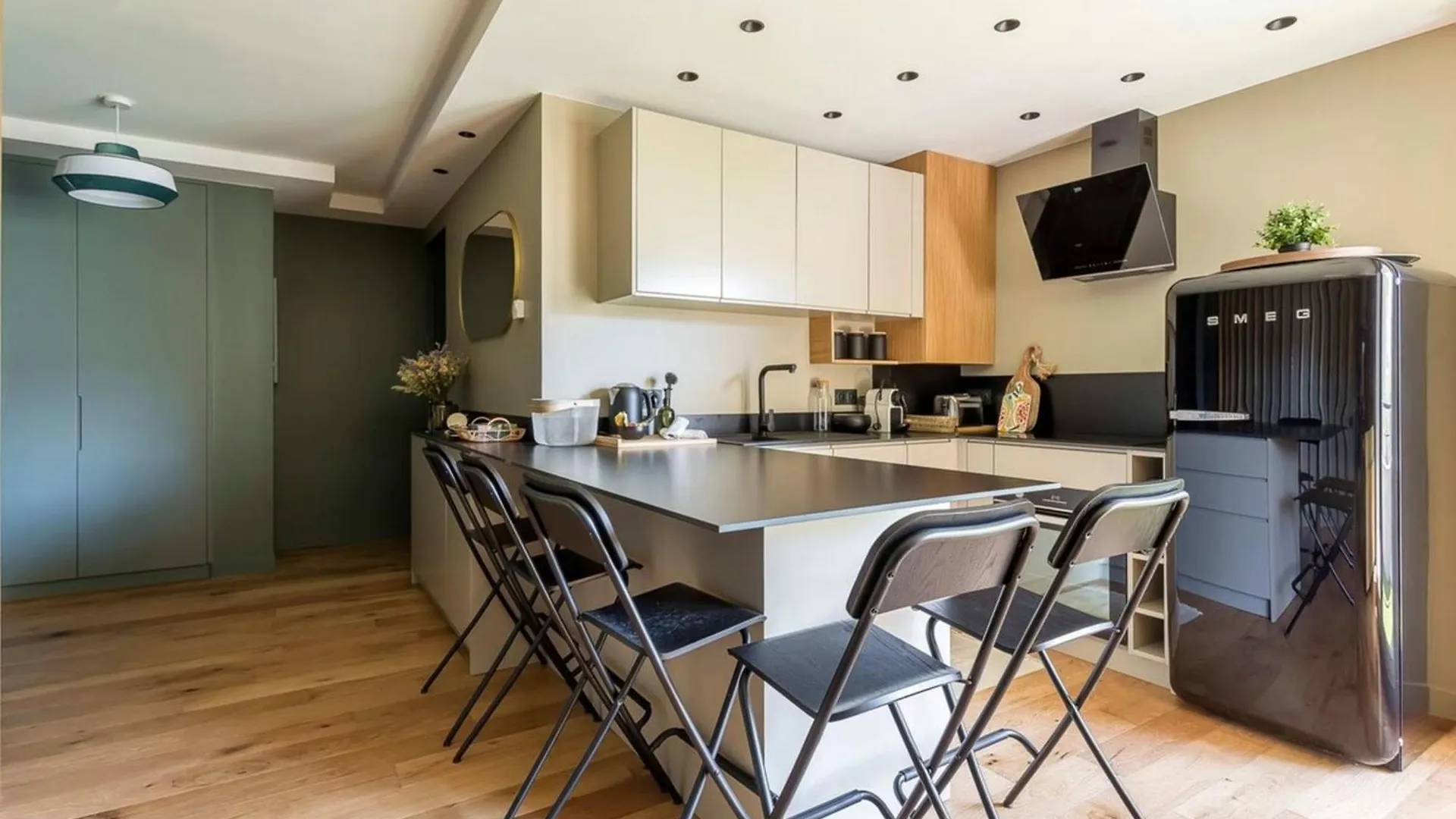 Lyon 8Th 3-Bedroom Apartment - 6 Guests 0*,